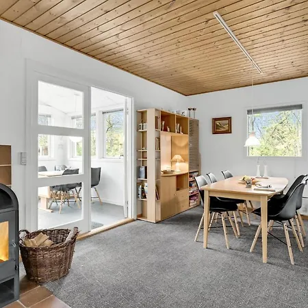 Pet Friendly In With Kitchen Holiday home Hemmet