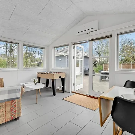 Holiday home Pet Friendly In With Kitchen *