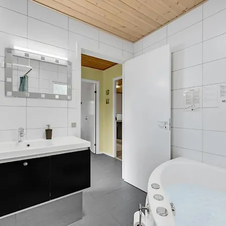 Pet Friendly In With Kitchen Ferienhaus Hemmet